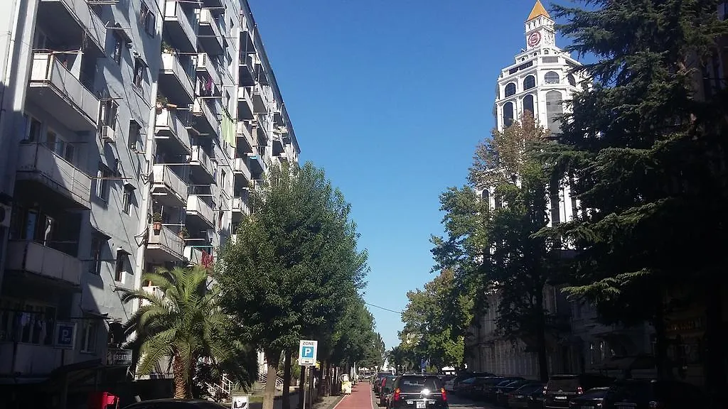 באטומי Nellie'S Apartment